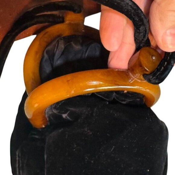 Vintage Black Velvet Handbag With Amber-Like Lucite Frame Drawstring Closure Gra - Picture 6 of 7
